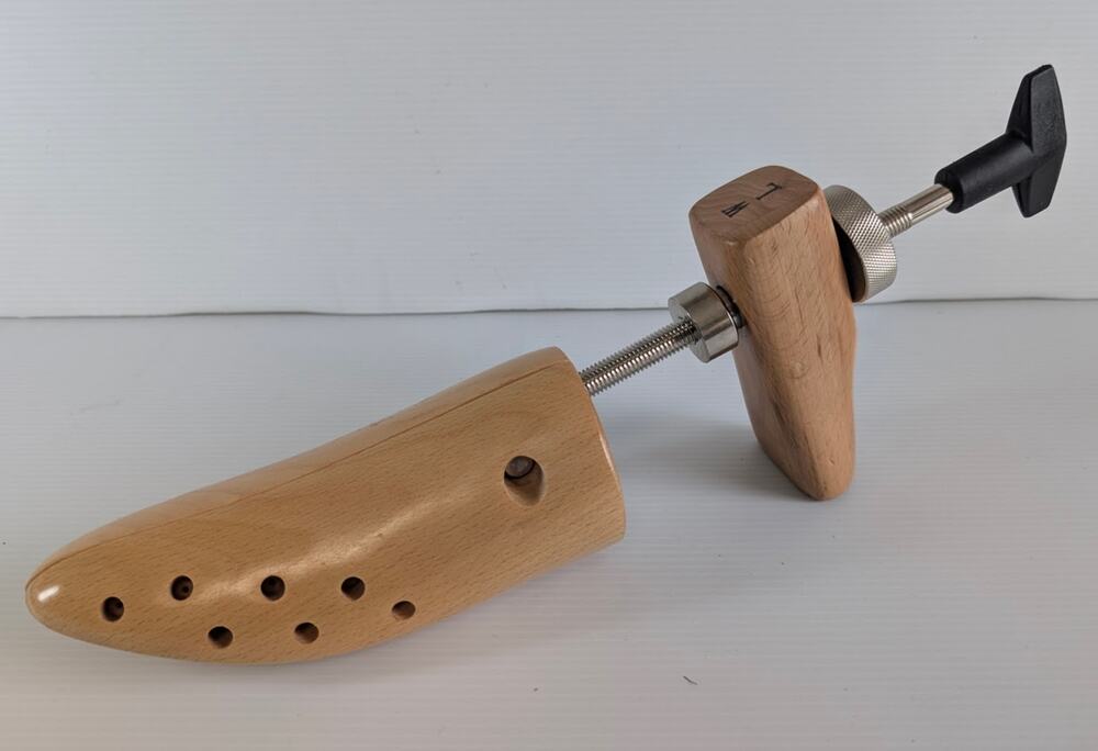 2-Way Wooden Shoe Stretcher Womens Large L Adjustable Width Length Single